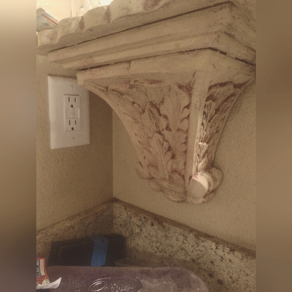 wall sconce/ shelf - Picture 1 of 4